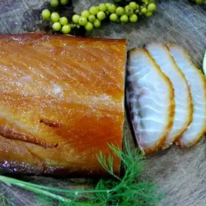 Cá Tầm xông khói (1kg)