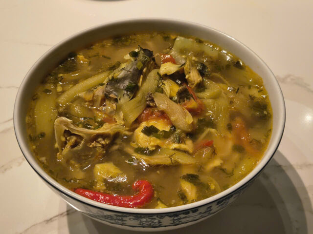 Canh chua cá tầm